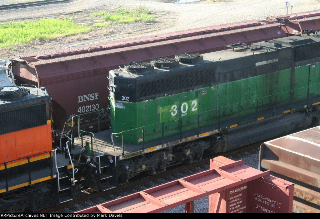 BNSF 302